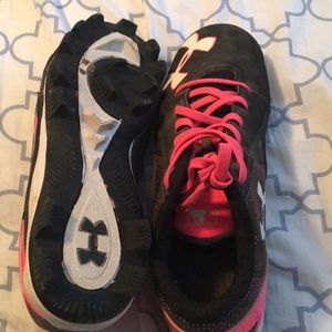 Under armor ball shoes